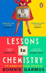 Lessons in Chemistry (9781804990926)